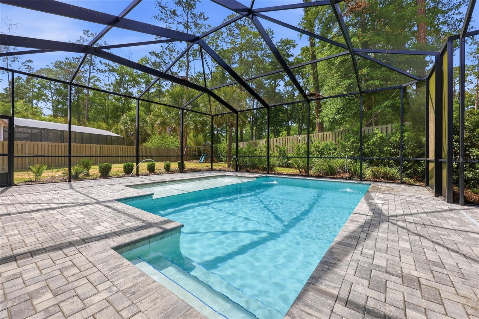 LEXINGTON PLACE - Residential