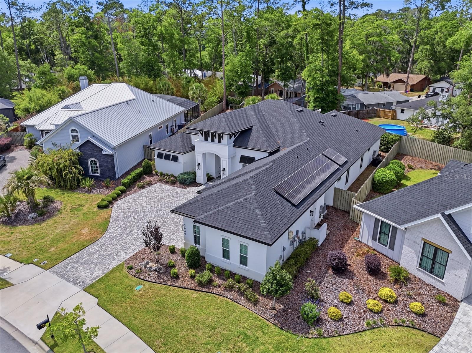 LEXINGTON PLACE - Residential