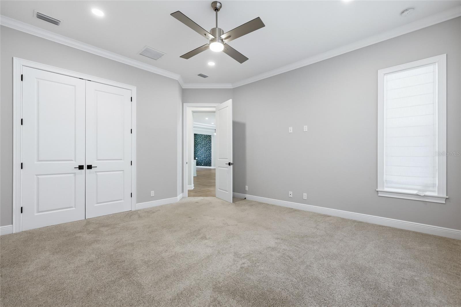 LEXINGTON PLACE - Residential