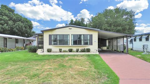 A home in LAKELAND