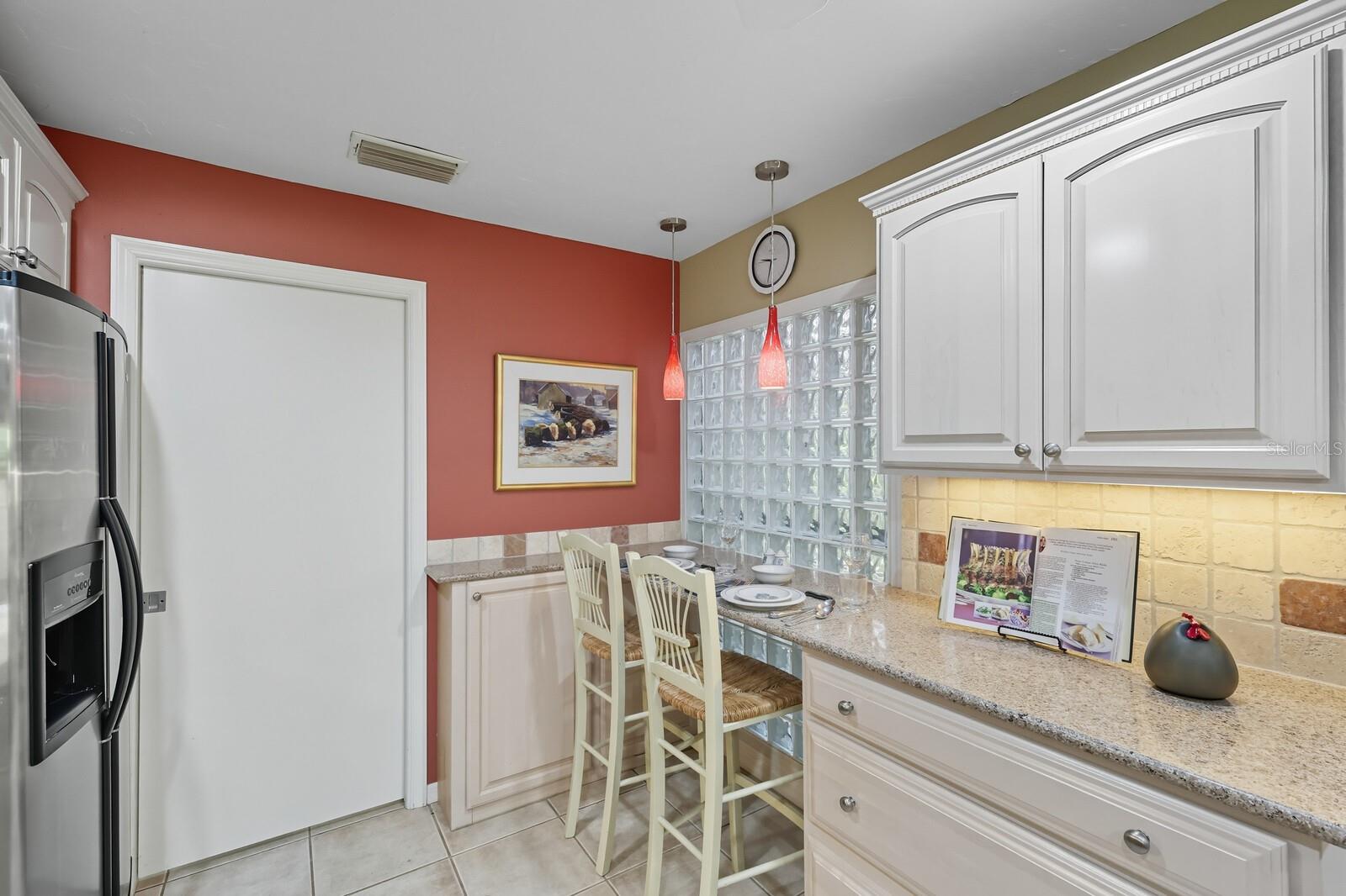 LAKESHORE VILLAGE - Residential