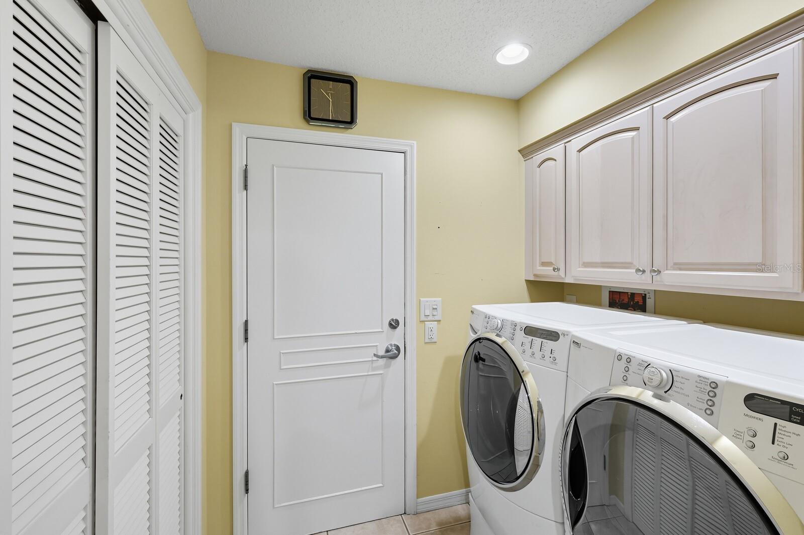 LAKESHORE VILLAGE - Residential