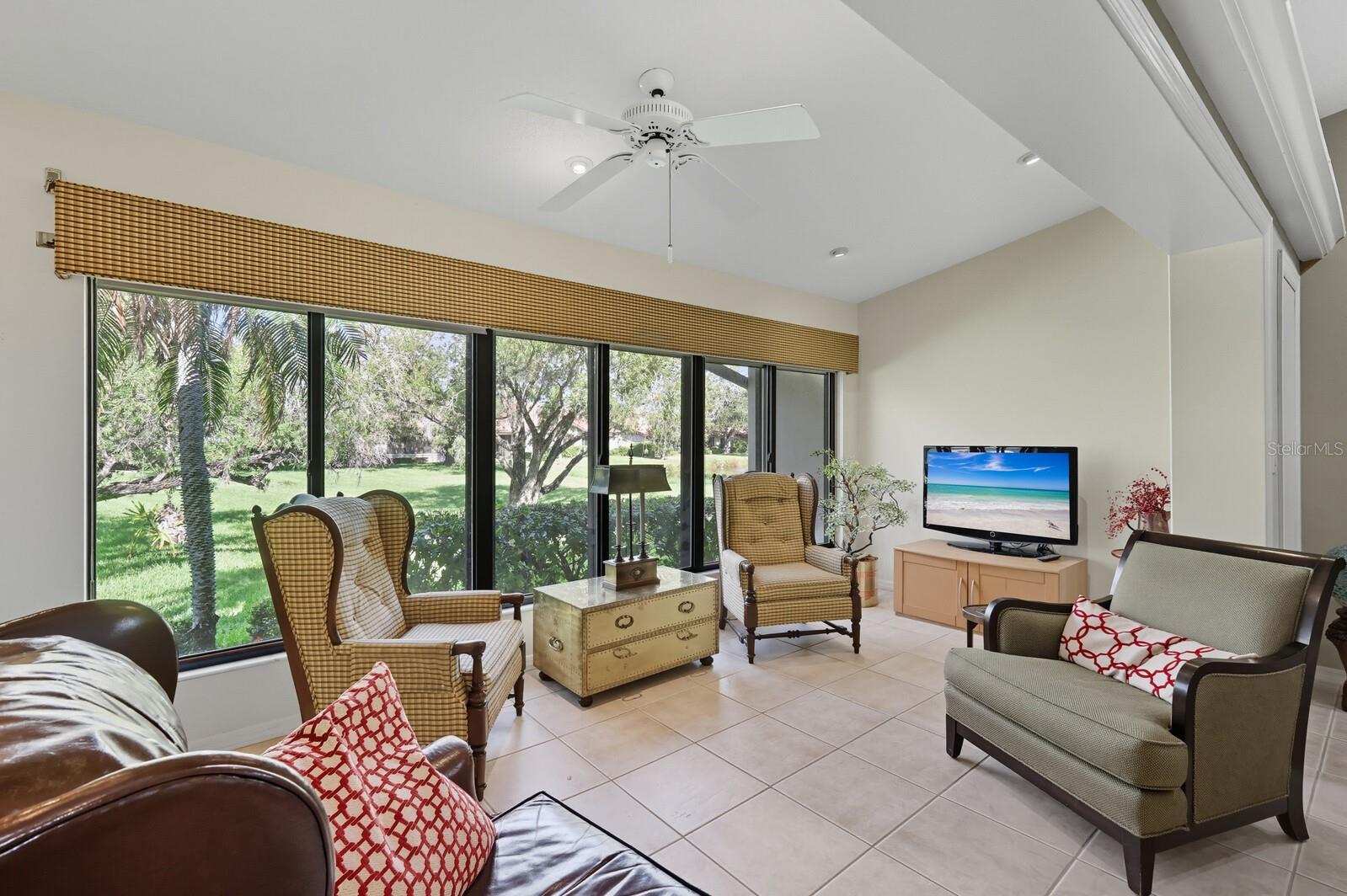 LAKESHORE VILLAGE - Residential