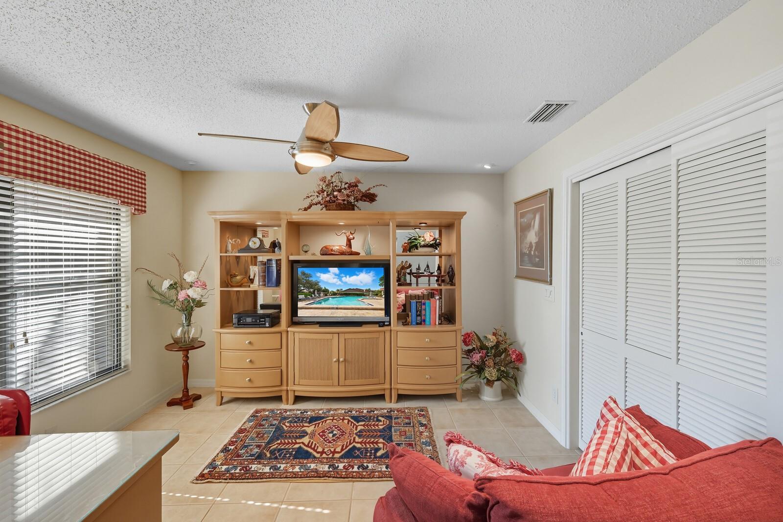 LAKESHORE VILLAGE - Residential