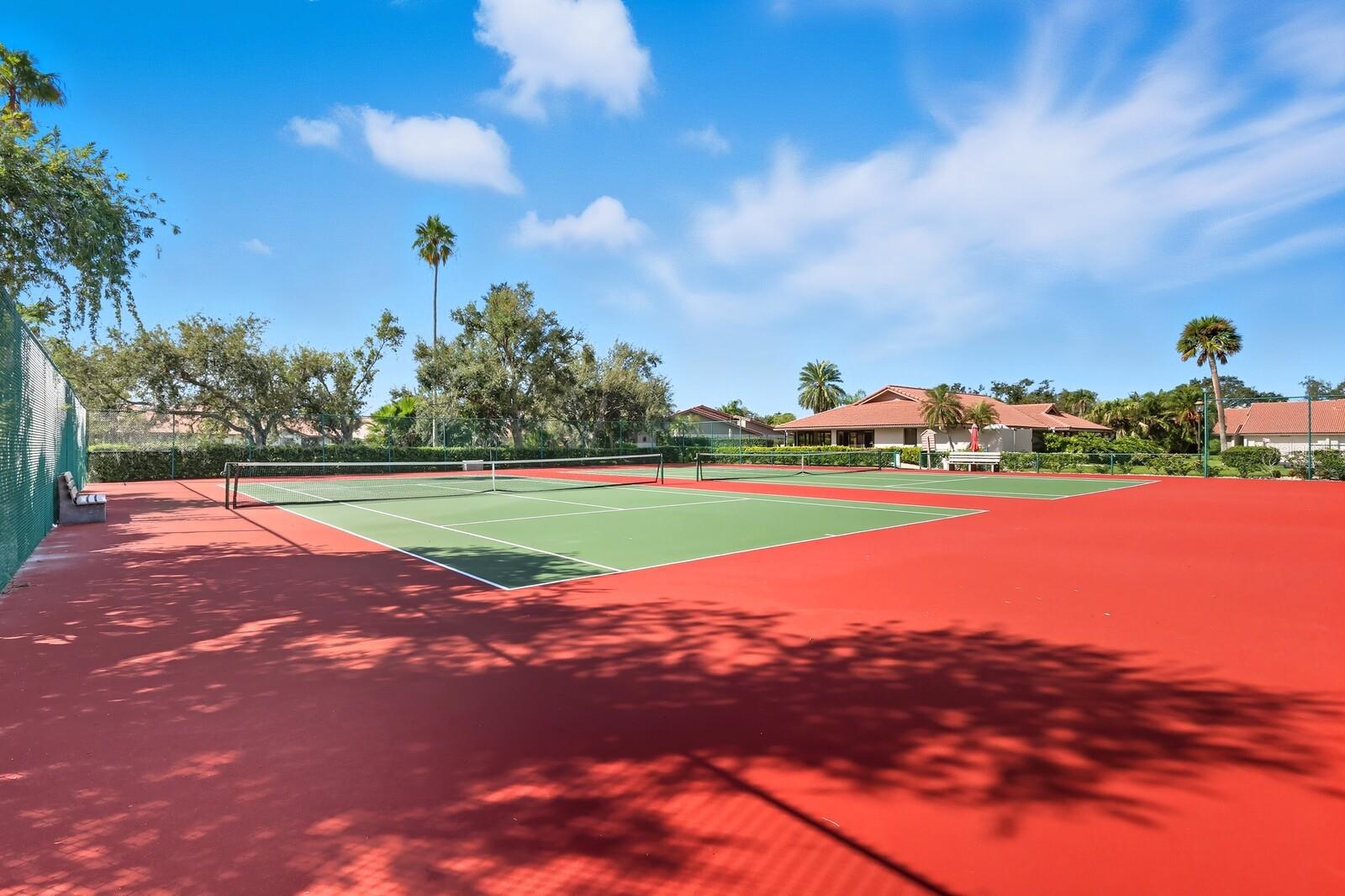 LAKESHORE VILLAGE - Residential