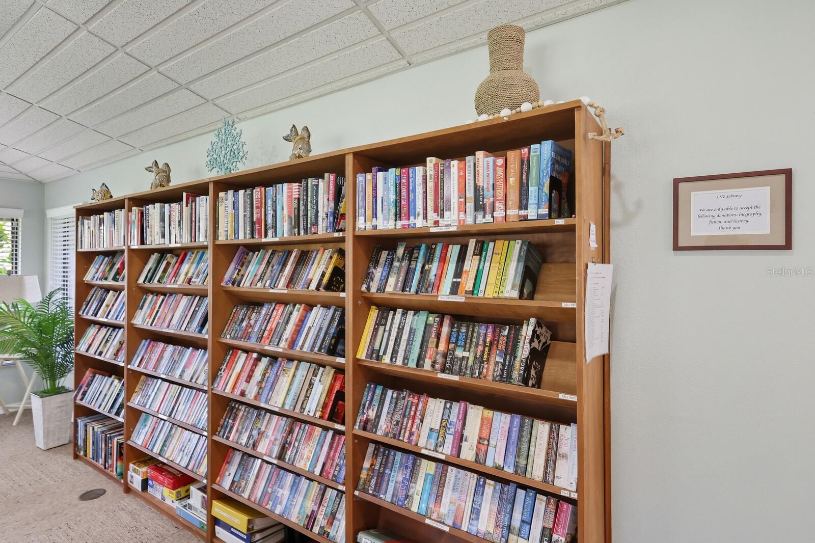 LAKESHORE VILLAGE - Residential