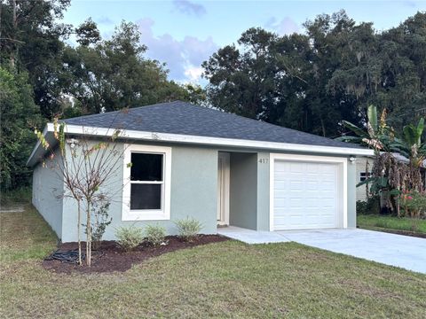 A home in DELAND