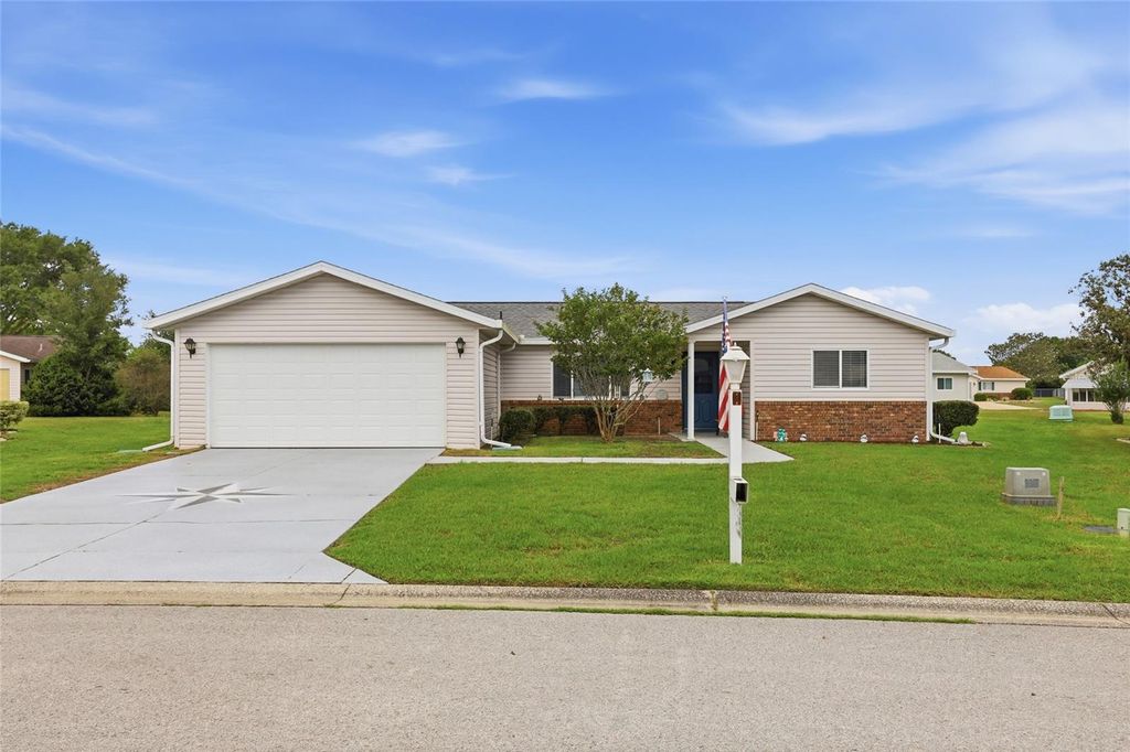 Photo of 17814 SE 107th Terrace, Summerfield, FL 34491 (MLS # G5112062)