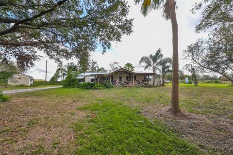 A home in WIMAUMA