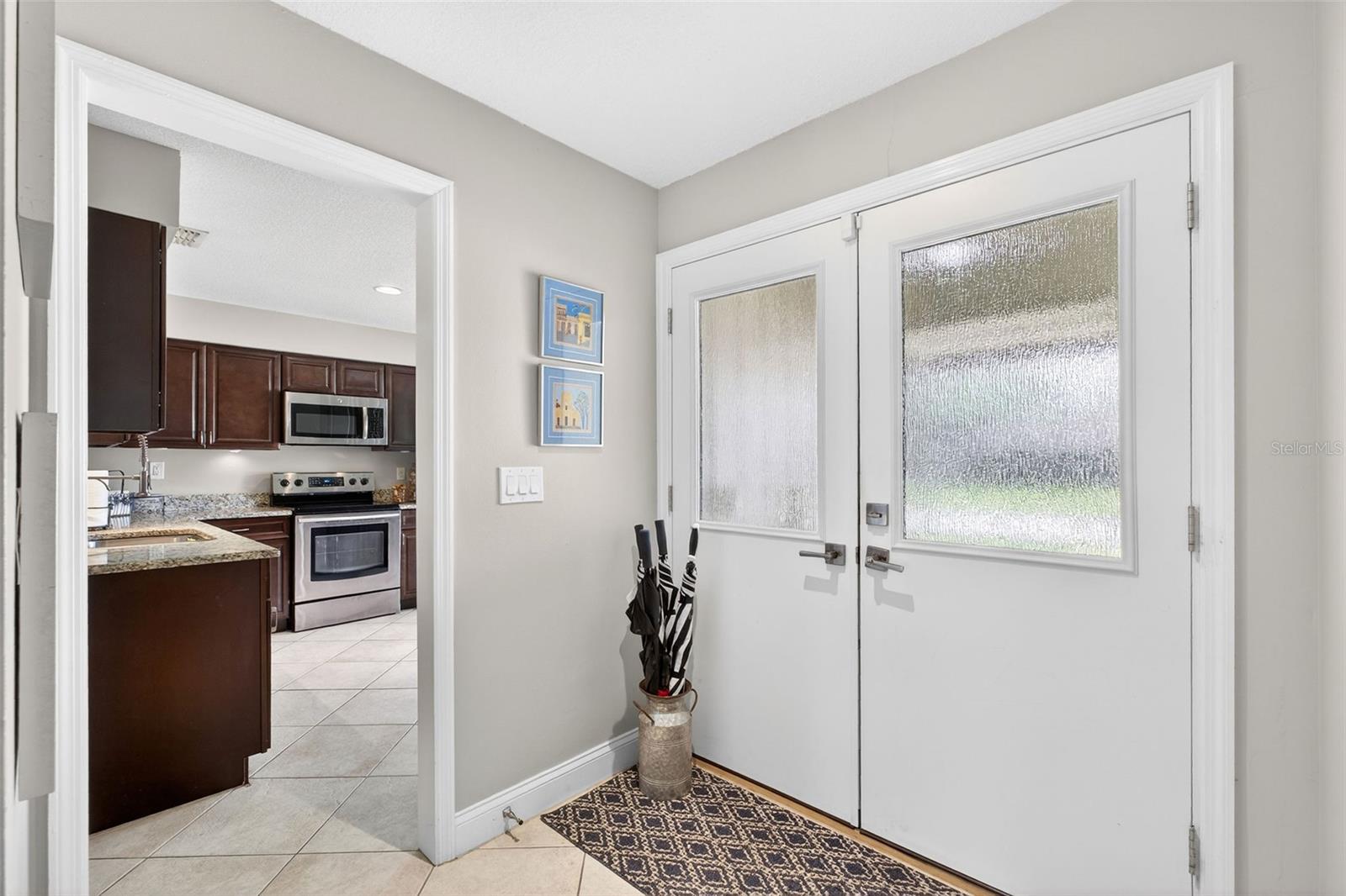 222 W COTTESMORE CIRCLE