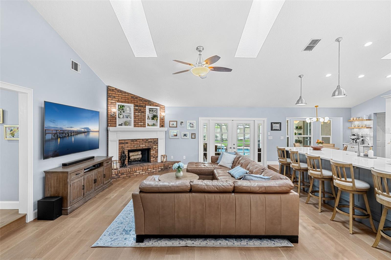 4513 WOODLANDS VILLAGE DRIVE