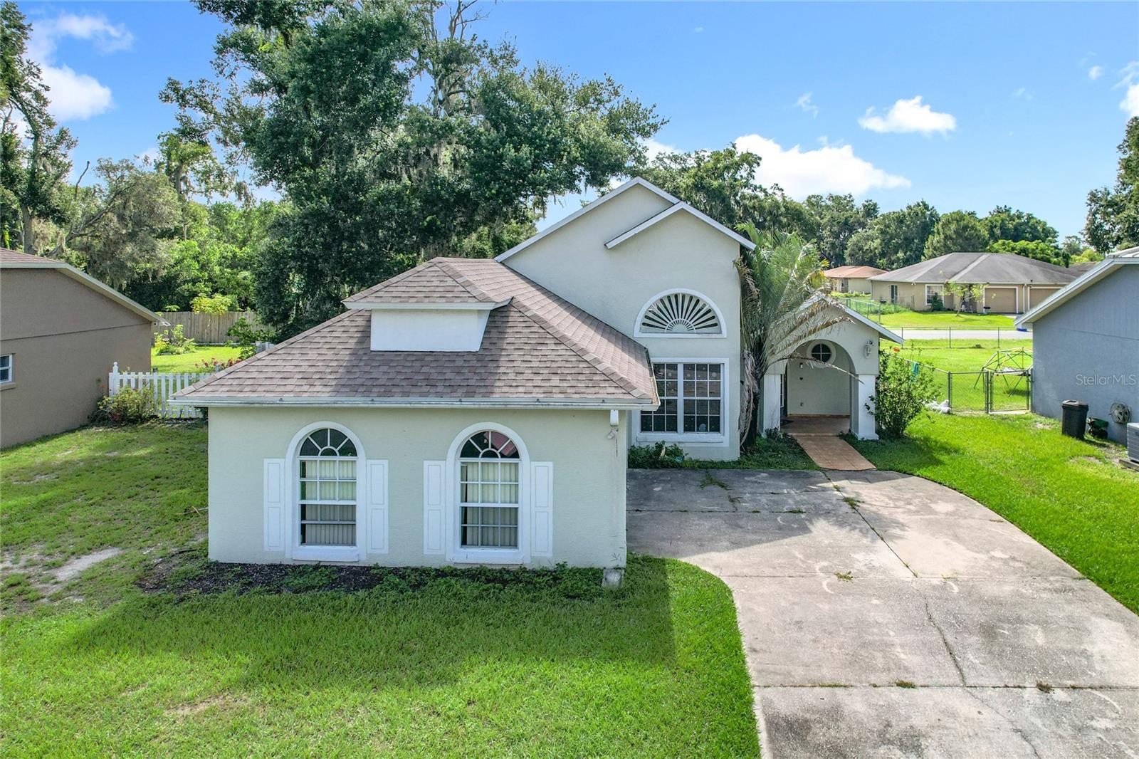 Under contract-accepting backup offers. Charming 3 bedroom 2 bath fenced yard located in the cosy subdivision of Starling Place. When entering from the covered porch, the open floor plan allows you to see into the enclosed all-season Florida room. Fenced yard has lots of potential. Lots of natural light enhances the high ceilings and sliding glass doors. Breakfast bar and breakfast nook, presents lots of room for entertaining. Walk-in pantry and double sinks. Stainless steel appliances. ROOF 2024. A/C 2023. Primary bedroom has a spacious walk-in closet, dual sinks and step-in shower. Home needs some TLC.