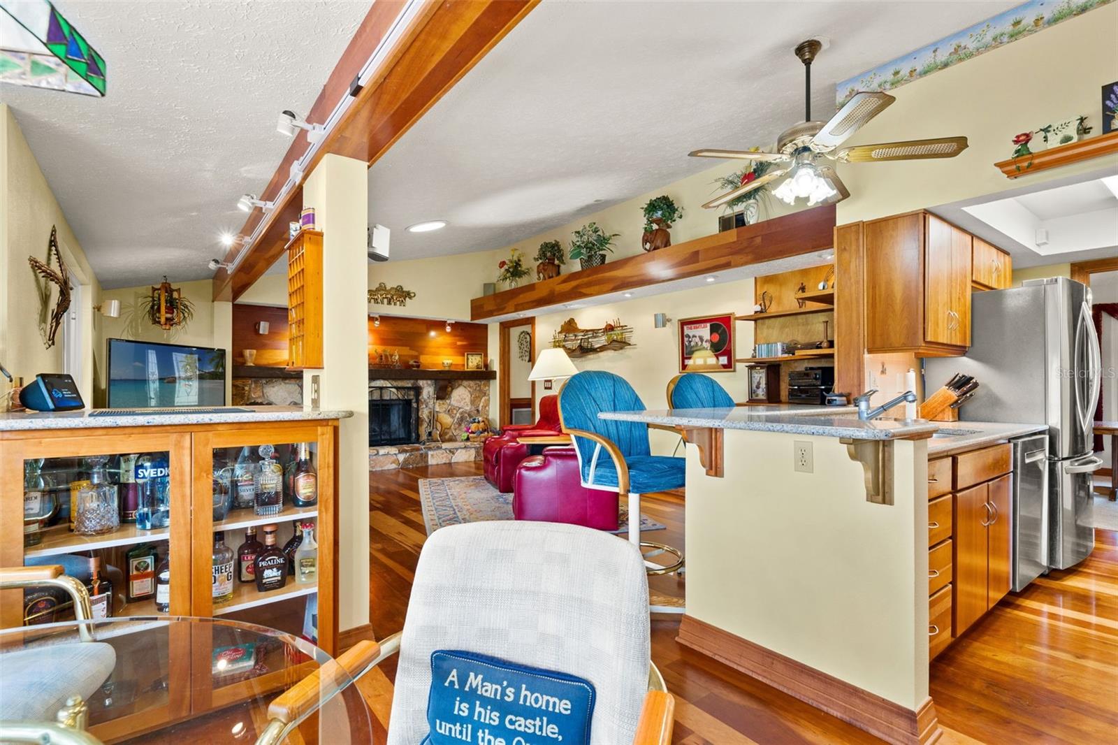 ACREAGE - Residential