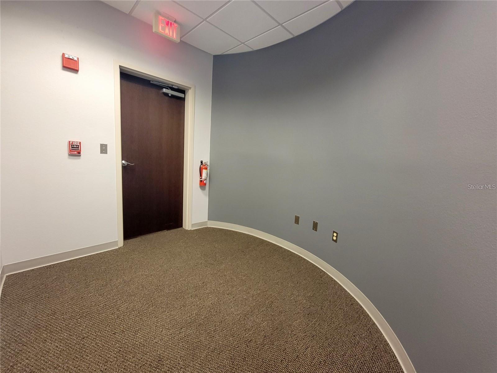 VILLAGE/HUNTERS CRK - Commercial Sale