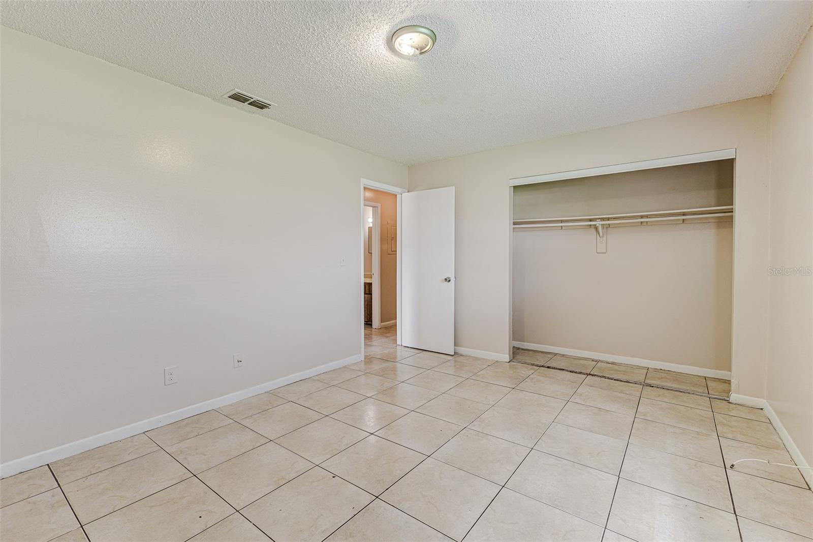 WINTER LAKE MANOR ADD - Residential Income