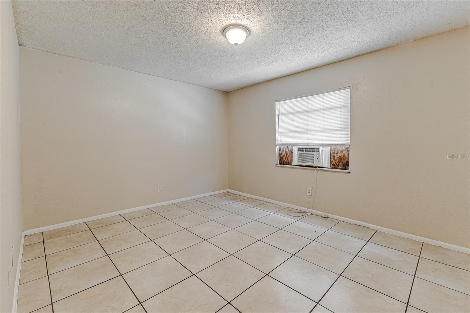 WINTER LAKE MANOR ADD - Residential Income