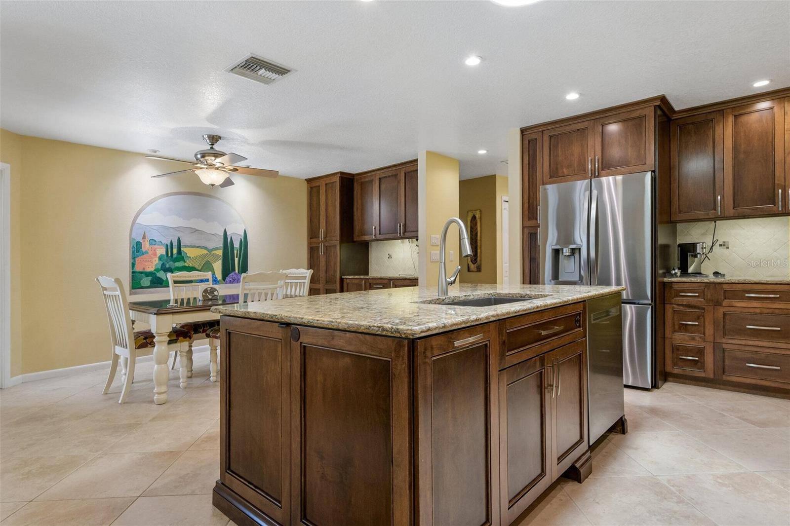 HUNTINGTON TRAILS PH 1 - Residential