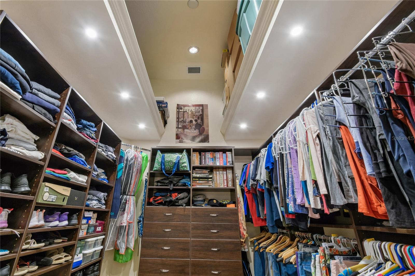 HUNTINGTON TRAILS PH 1 - Residential