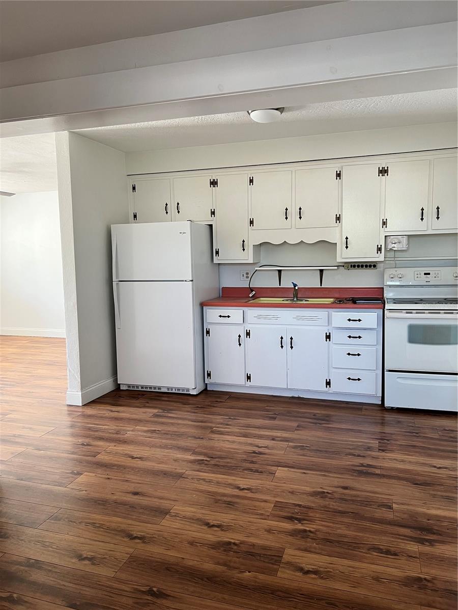 SARASOTA SPGS - Residential