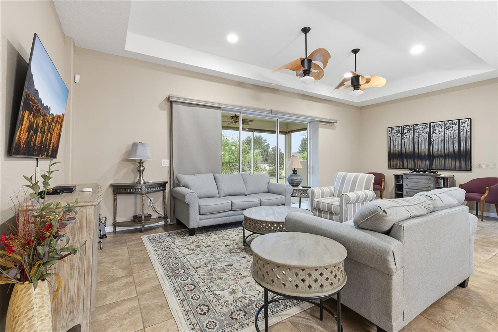 LAKES OF MOUNT DORA - Residential