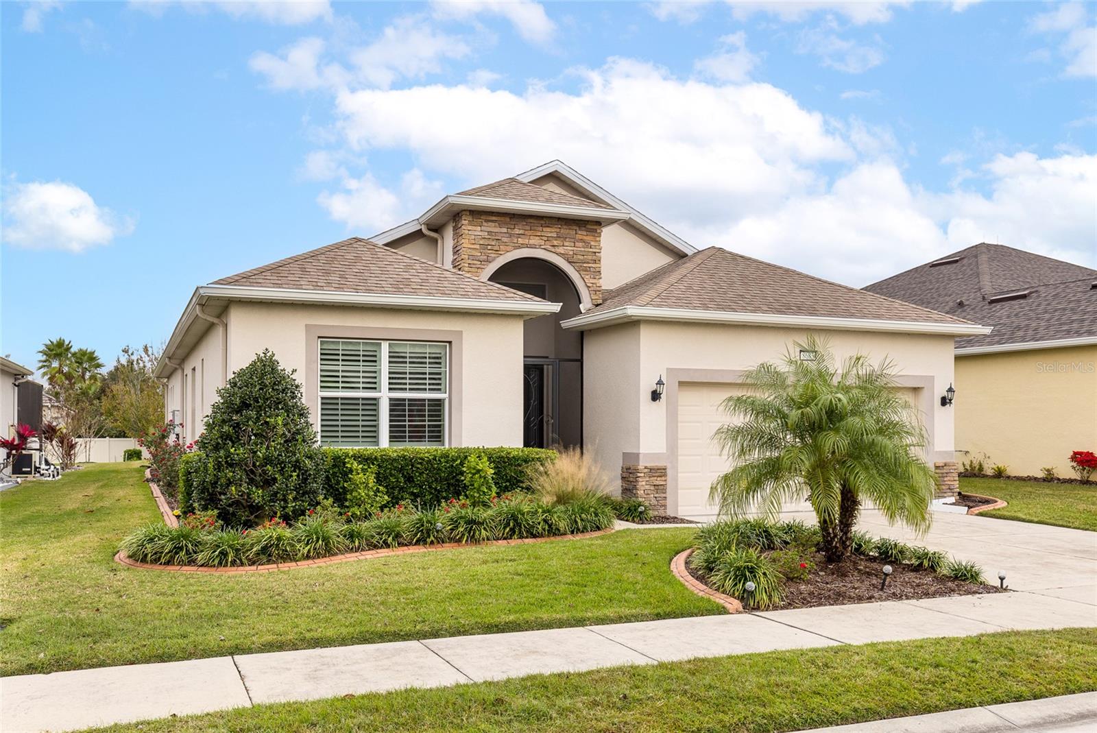 LAKES OF MOUNT DORA - Residential