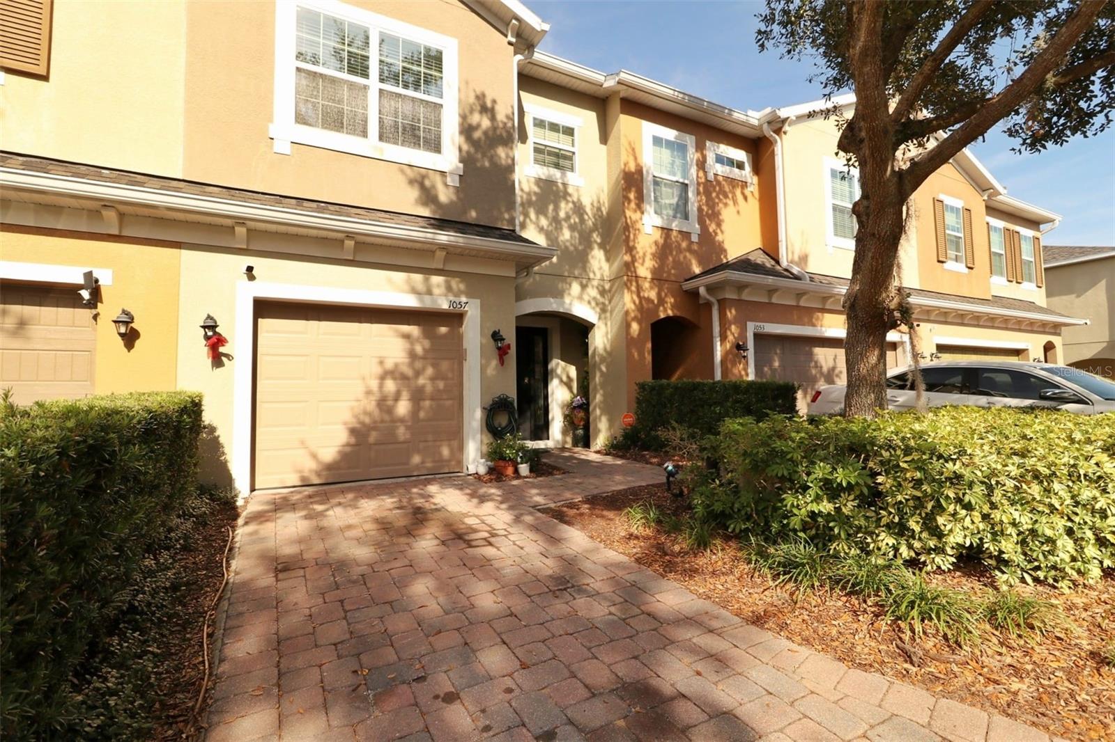 1057 PALMA VERDE PLACE