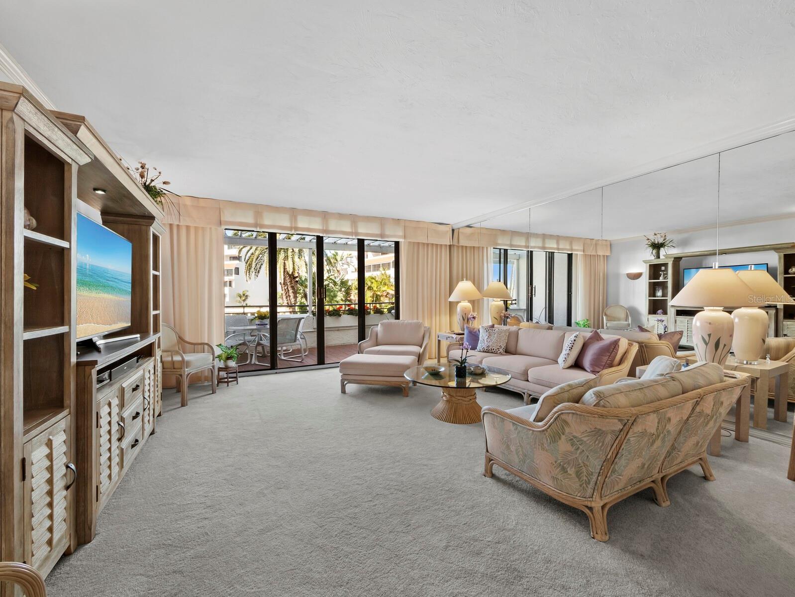 PLAYERS CLUB III - Residential