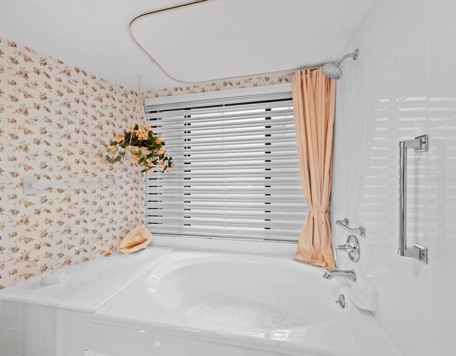 PLAYERS CLUB III - Residential