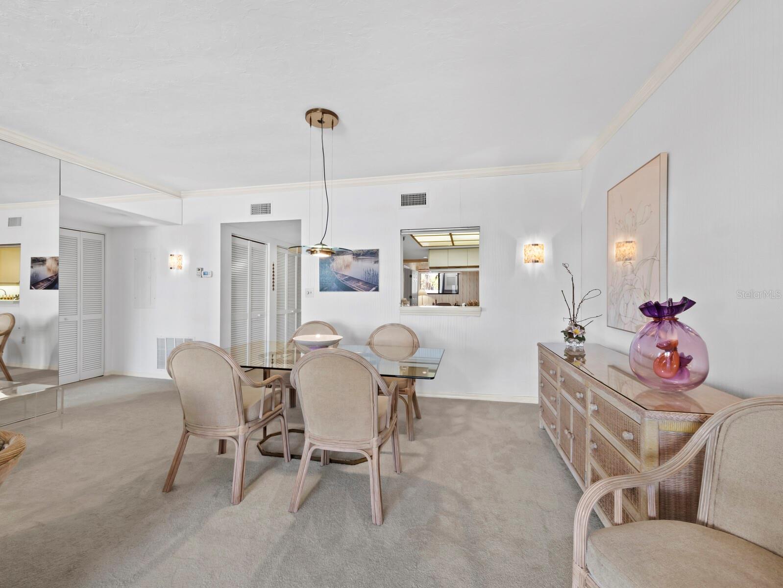 PLAYERS CLUB III - Residential