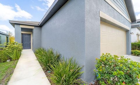 A home in DELAND