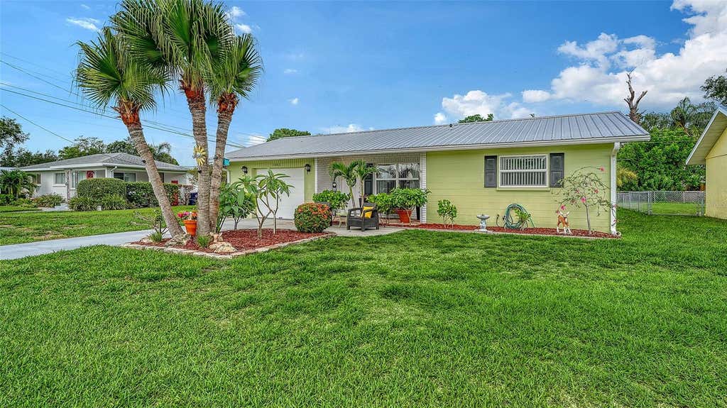 Photo of 1003 21st Avenue W, Palmetto, FL 34221 (MLS # A4699305)