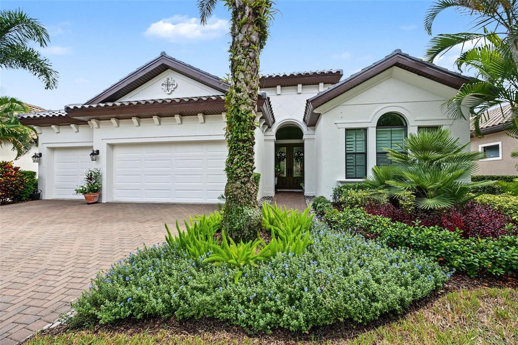 Photo of 1366 Via Verdi Drive, Palm Harbor, FL 34683 (MLS # TB8555231)