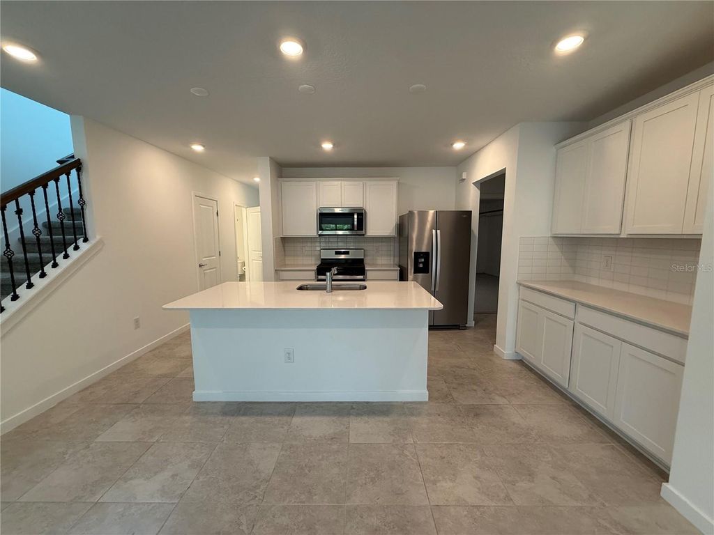 Photo of 6010 Hidden Branch Drive, Apollo Beach, FL 33572 (MLS # TB8483750)