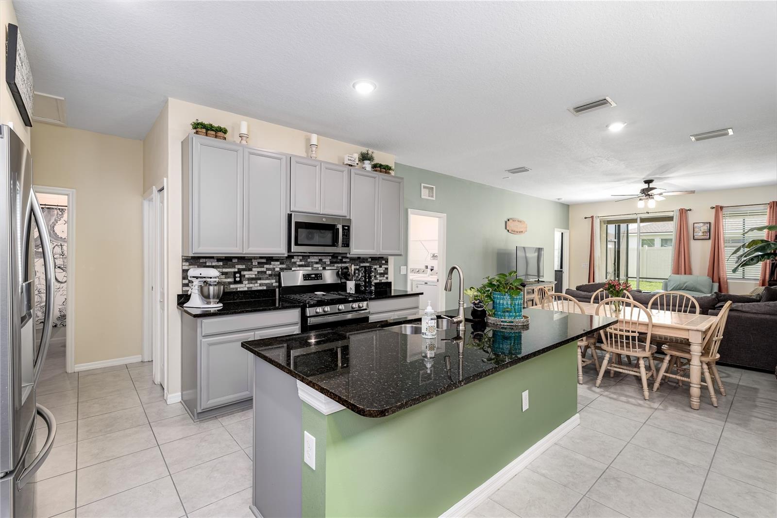 5714 LOS ROBLES COURT