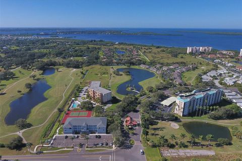 A home in PALMETTO