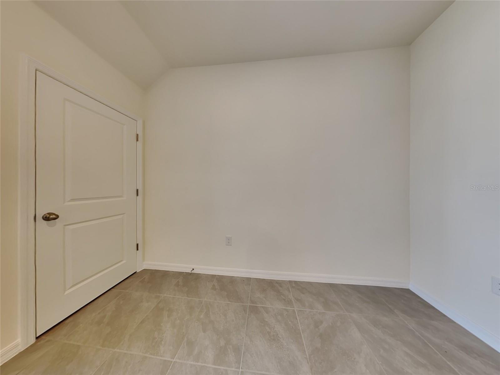 MANGROVE POINT PH 2 & 3 - Residential Lease