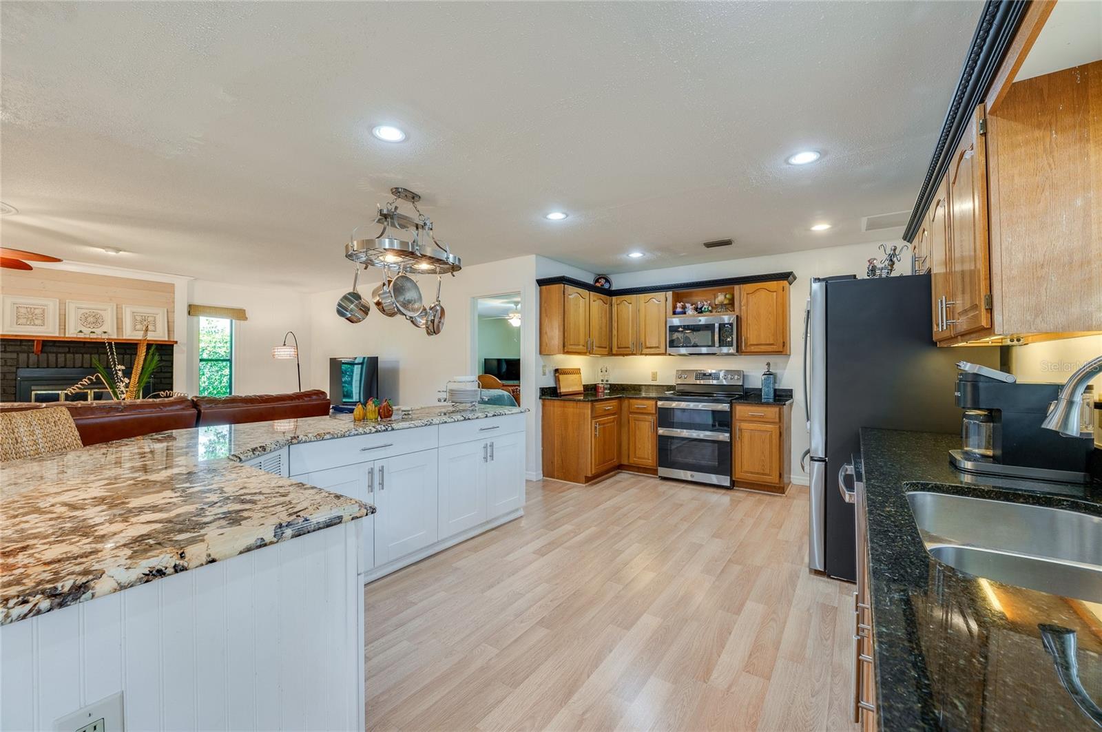 CENTRLA PARK PH I - Residential