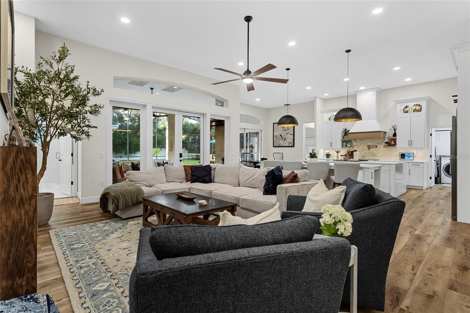 1141 WALDORF COURT