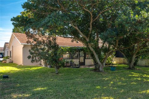 A home in WINTER HAVEN