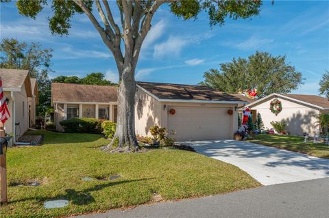 A home in WINTER HAVEN