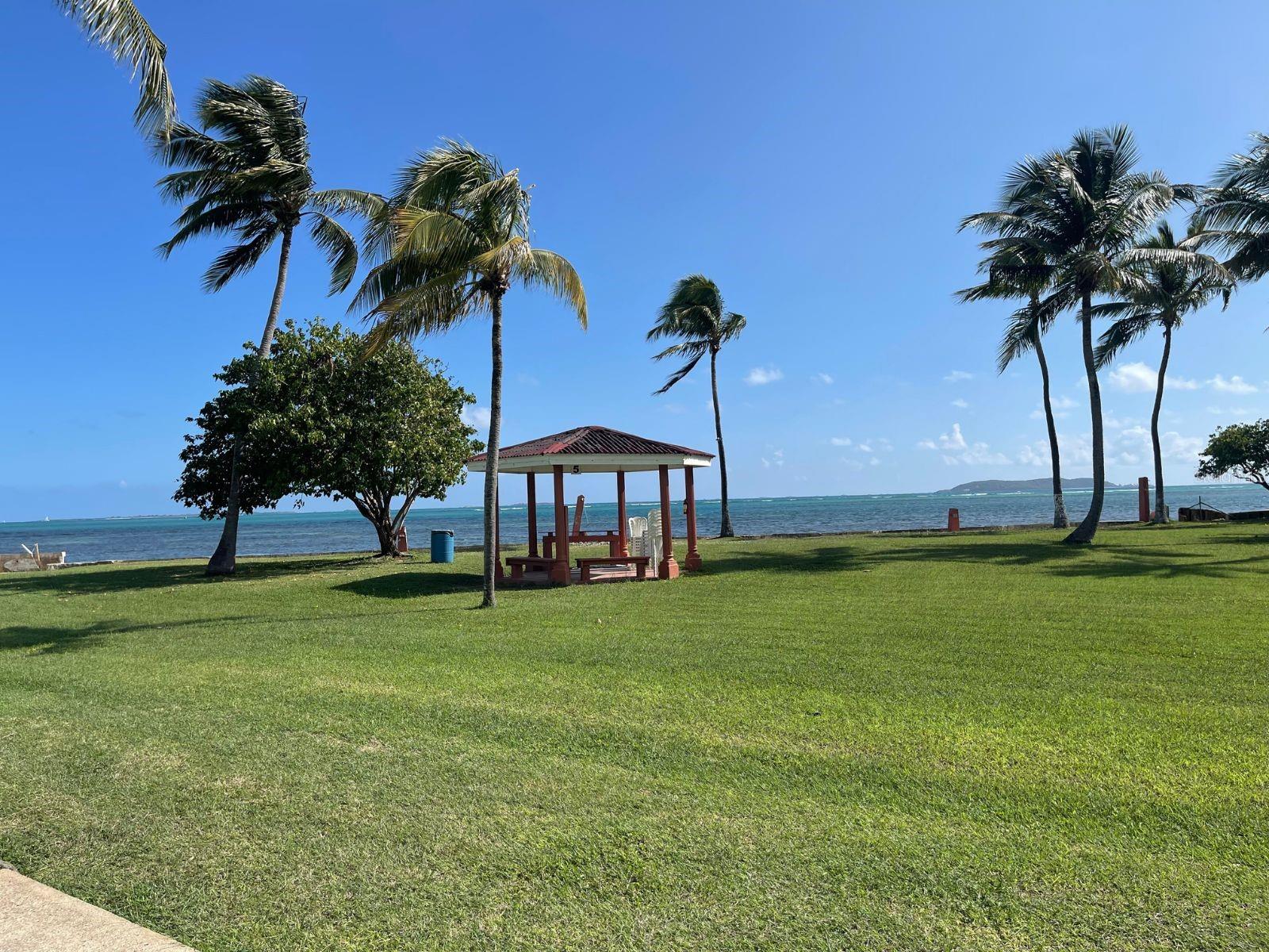 CONDOMINIO ISLETA MARINA - Residential