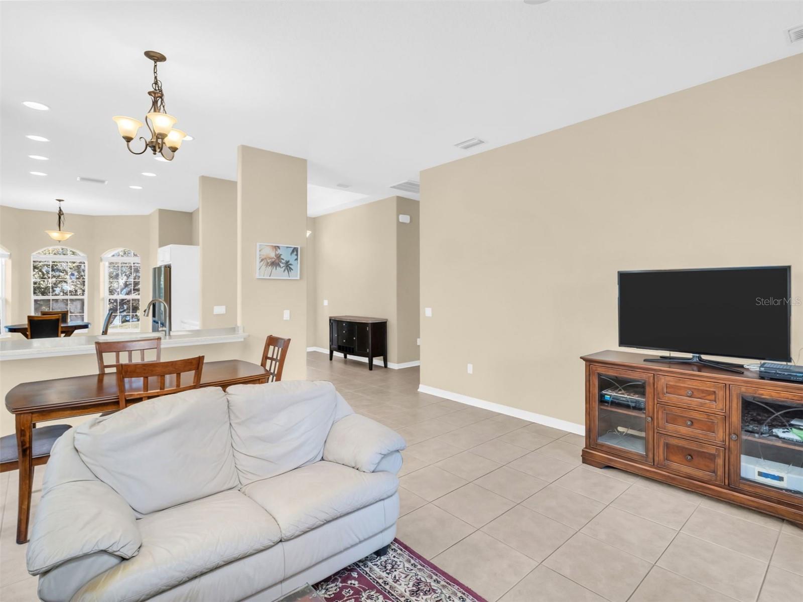 POINTE ALEXIS SOUTH PH III - Residential