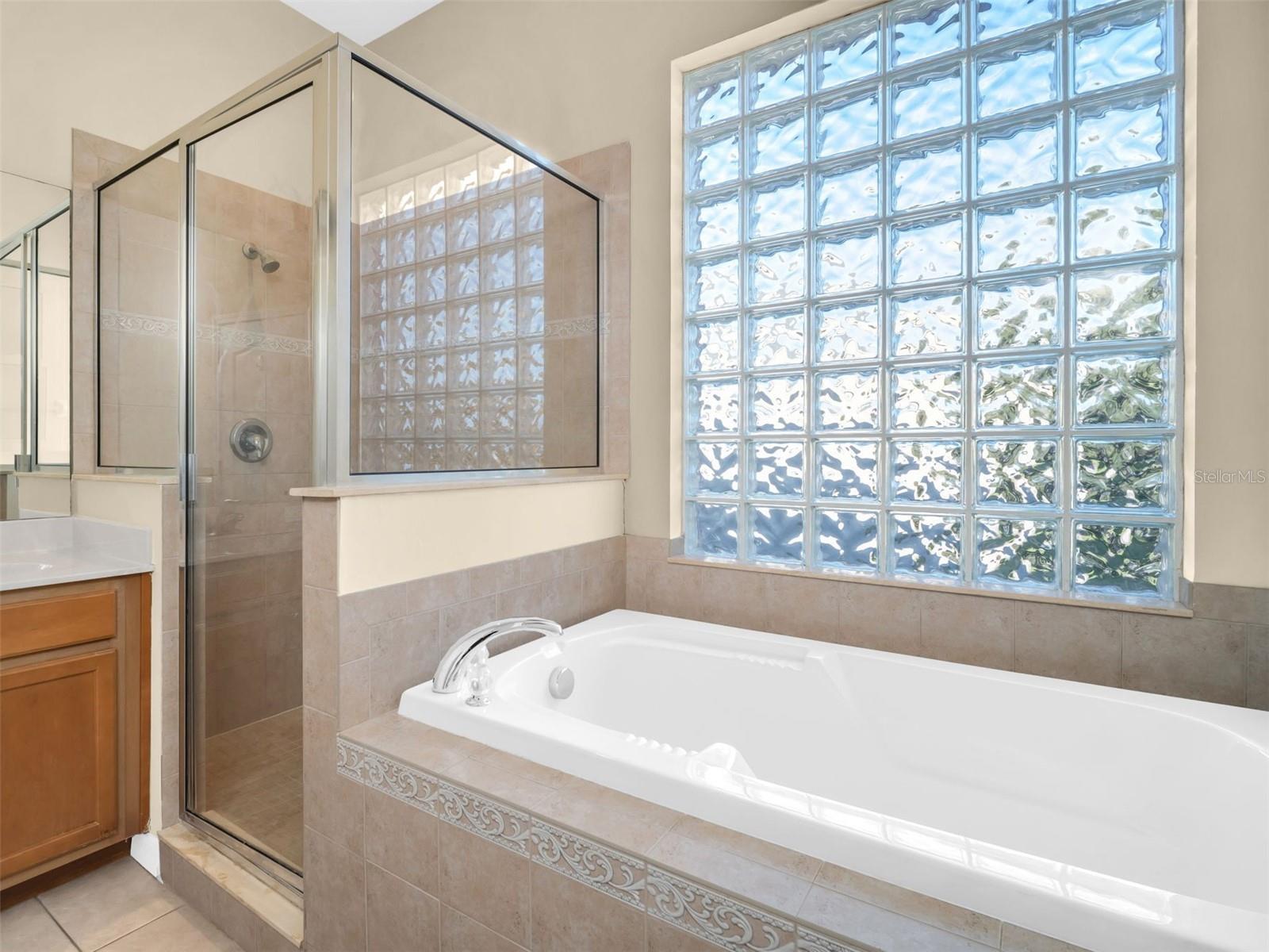 POINTE ALEXIS SOUTH PH III - Residential