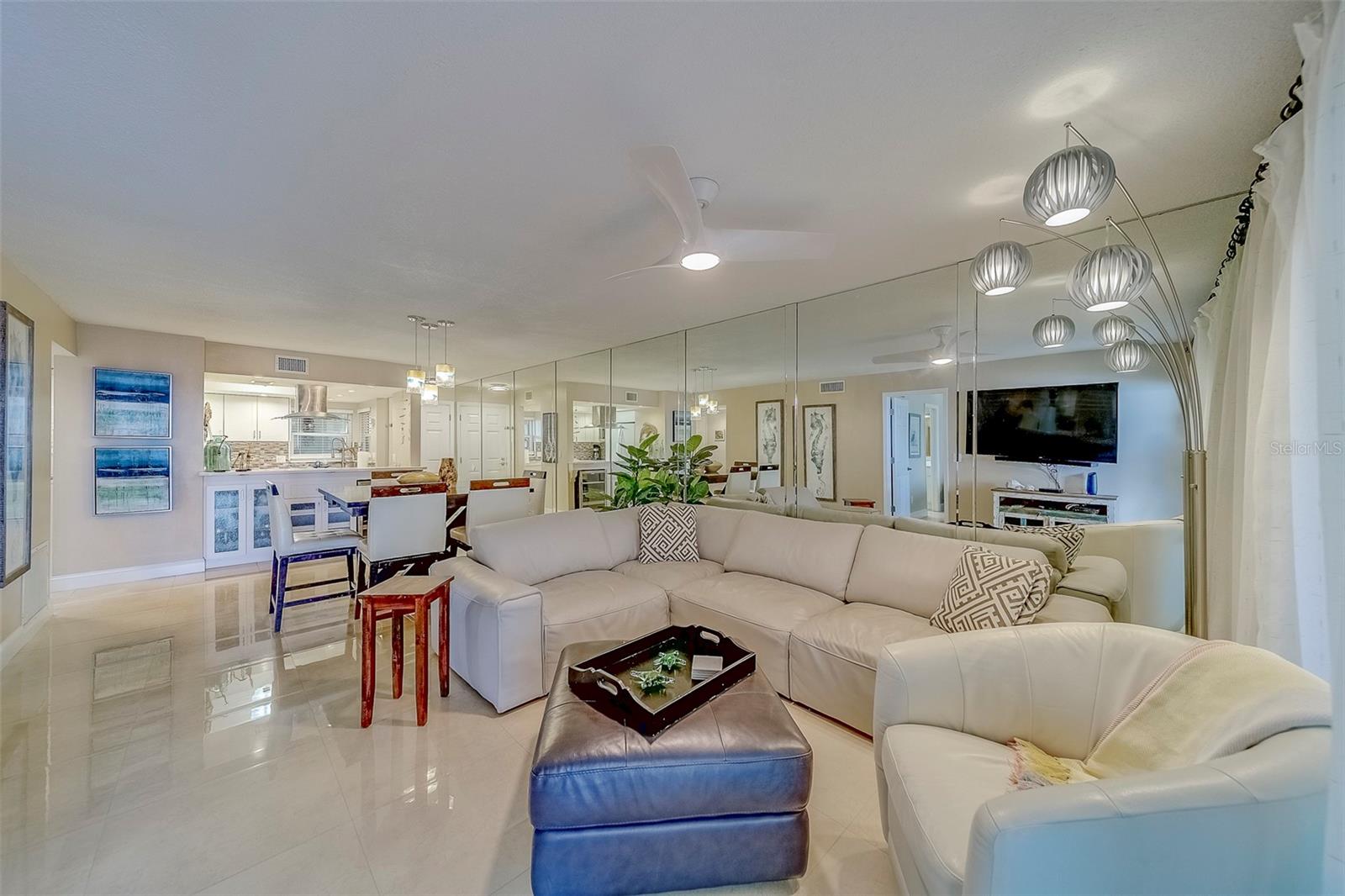 MONTMARTRE-CONDO - Residential Lease