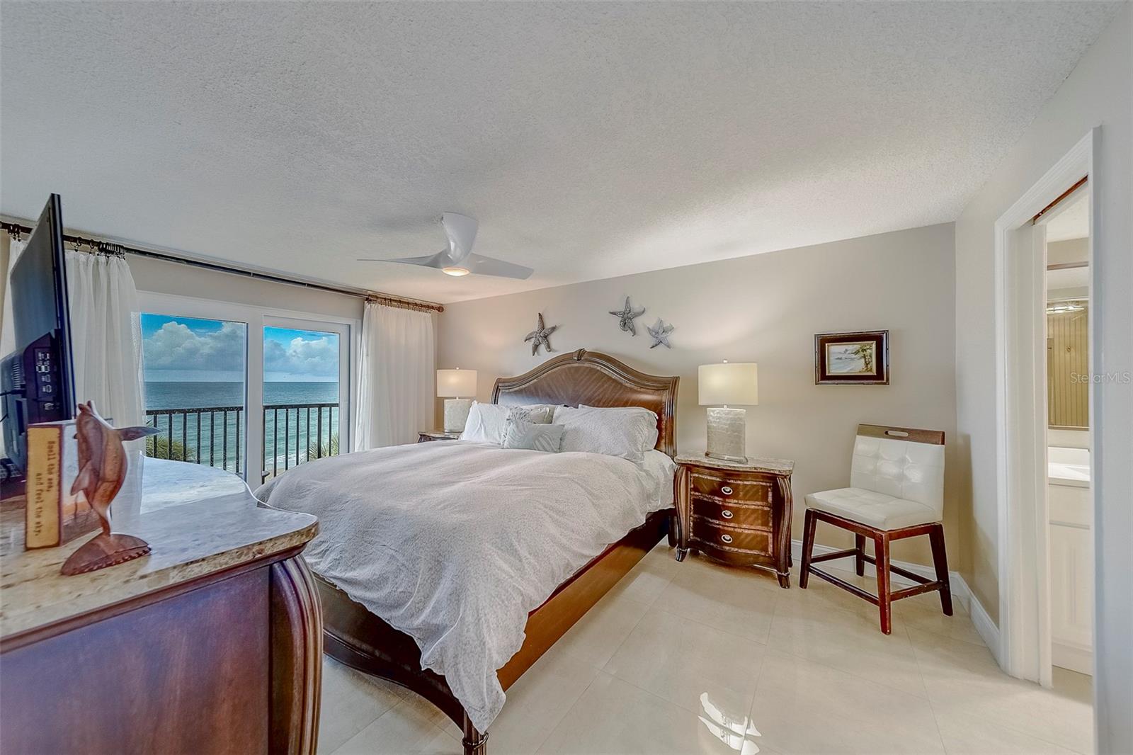 MONTMARTRE-CONDO - Residential Lease