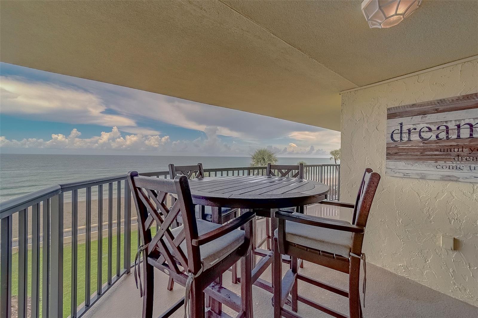 MONTMARTRE-CONDO - Residential Lease