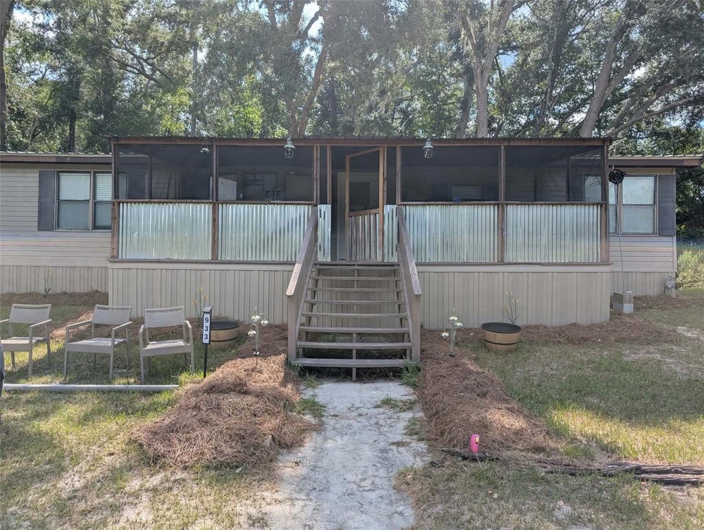 Photo of 933 NE Fir St, Pinetta, FL 32350 (MLS # S5153619)