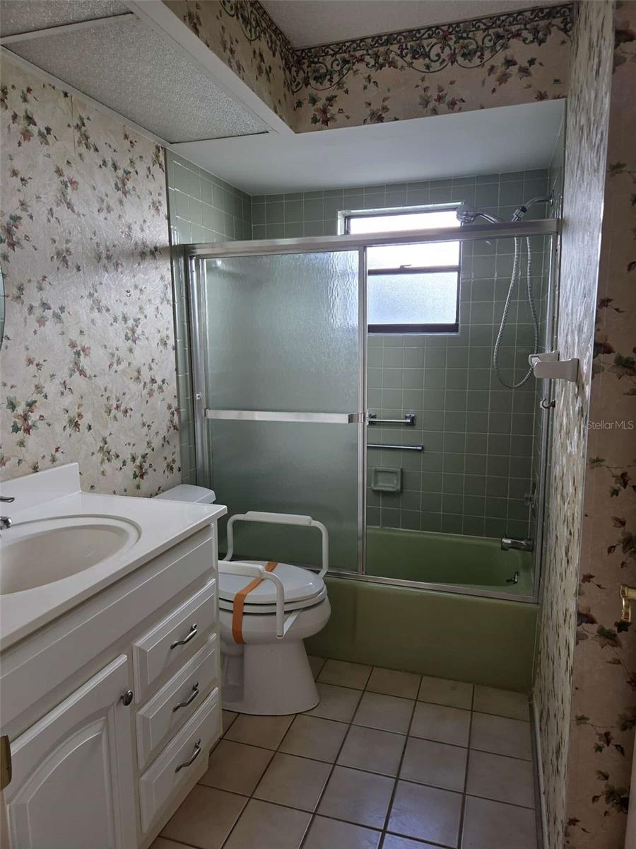 FAIRWAYS OF CAPRI PH 1 - Residential