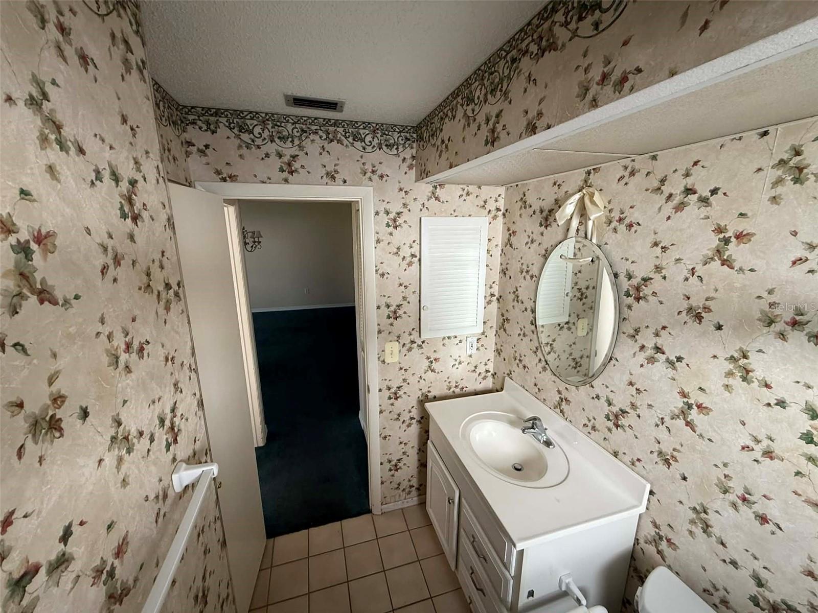 FAIRWAYS OF CAPRI PH 1 - Residential