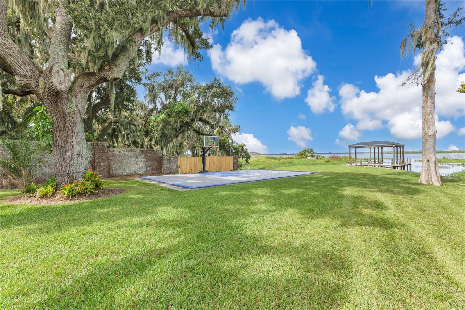 REGAL COVE - Residential